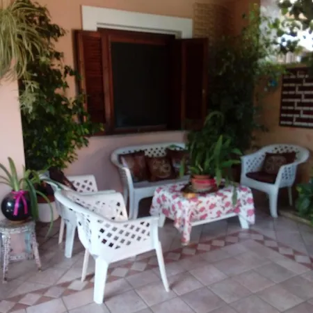 Affittacamere Villa Luisella Santa Margherita di Pula